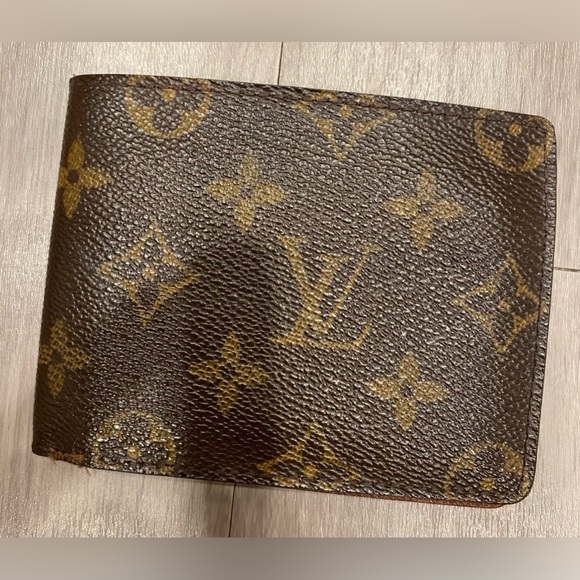 Authentic Louis Vuitton Brown Bifold Monogram Men’s Wallet Thin ID Slot - Picture 2 of 12